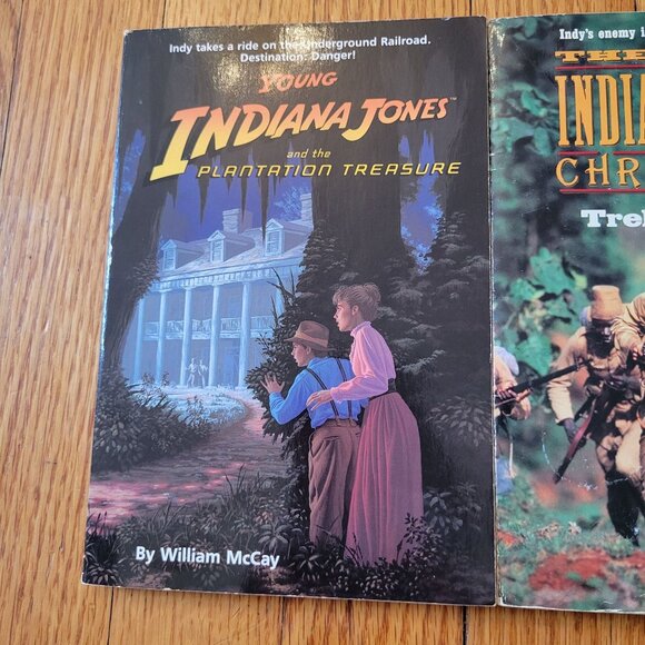 Young Indiana Jones 2 Books Softcover Vintage Plantation Treasure Trek of Doom - Picture 4 of 5